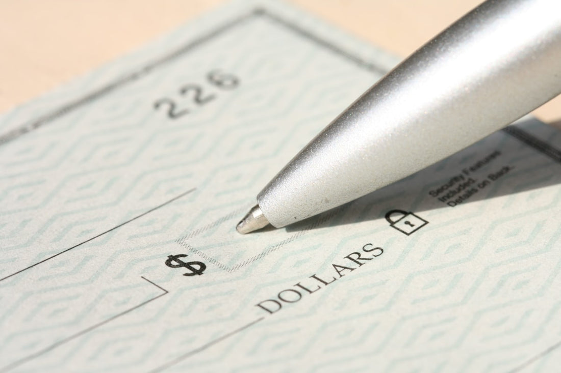 Recibo de nómina y cálculo de descuentos del salario — Consejo Capital